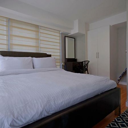 Victoria Soho Suites Manila Exterior photo