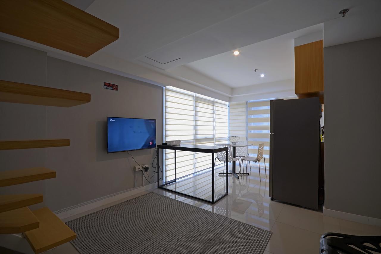 Victoria Soho Suites Manila Exterior photo