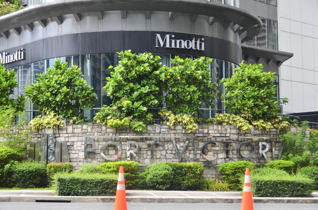 Victoria Soho Suites Manila Exterior photo