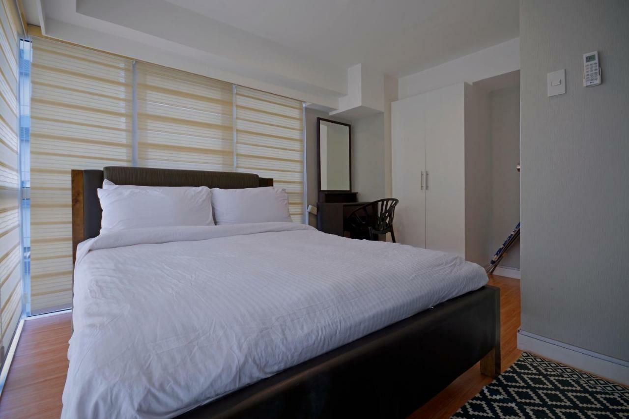 Victoria Soho Suites Manila Exterior photo